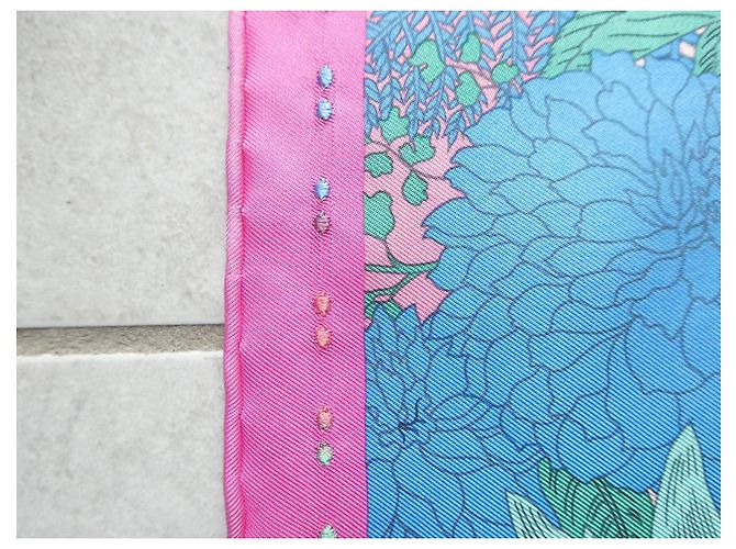 Hermès "Robe Légère" handgestickter Seidenschal Gavroche 45 Pink Blau Grün Roh Lila Gelb - Ansicht 8