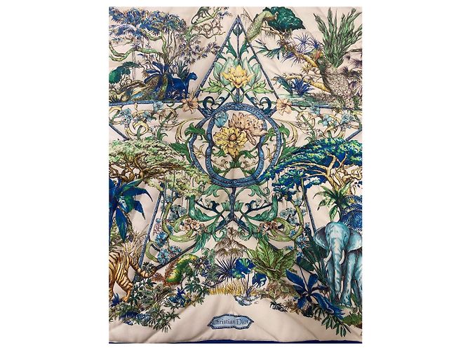 Christian Dior Premium Meditation Mat (Fall Paris-Mumbai 2023 runway collection) - view 4