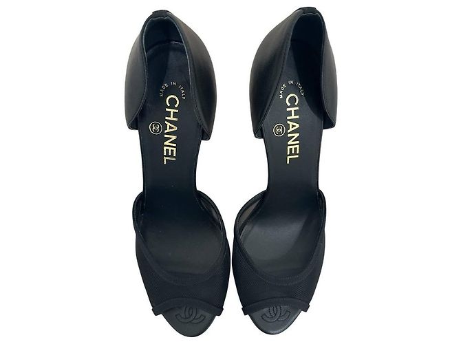 Chanel D'Orsay Pumps aus schwarzem Canvas & Leder Gr. 40 gebraucht - Ansicht 6