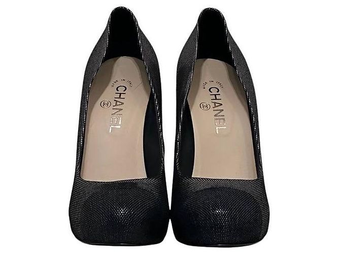 Chanel Wildleder-Pumps mit Interlocking CC Logo - Größe 41 gebraucht (NWOB) - Ansicht 7