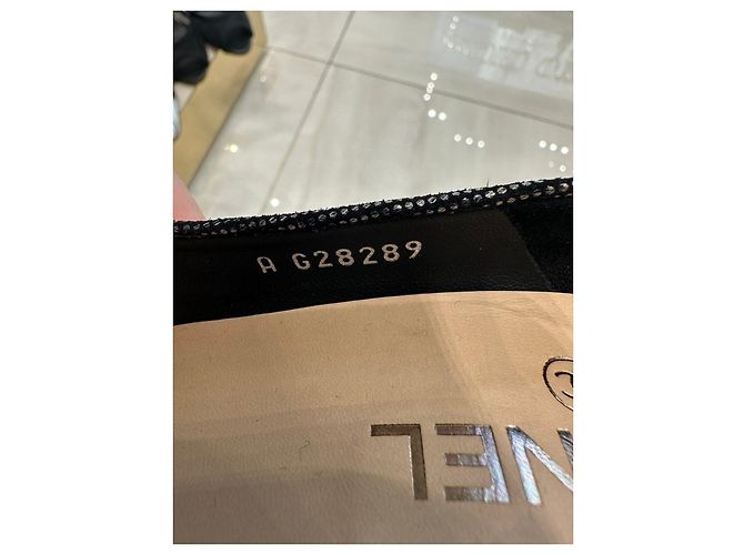 Chanel Wildleder-Pumps mit Interlocking CC Logo - Größe 41 gebraucht (NWOB) - Ansicht 8
