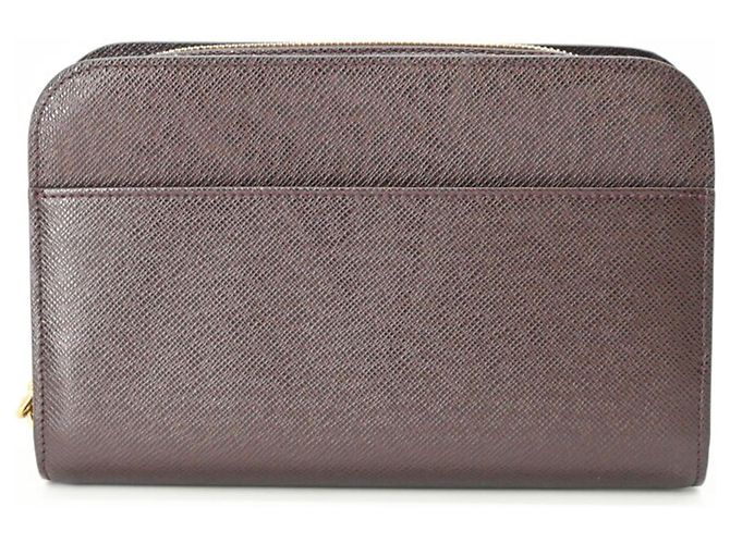 Pochette en cuir Taiga Louis Vuitton Bordeaux - vue 2