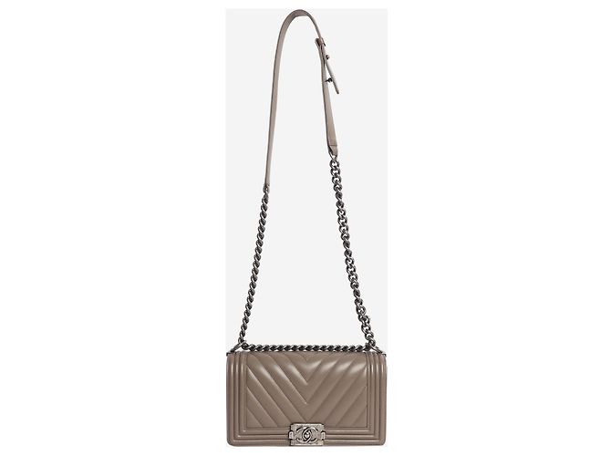 Chanel Boy Tasche aus Leder mit mittlerem Chevron-Steppmuster grau 2014 - Ansicht 2