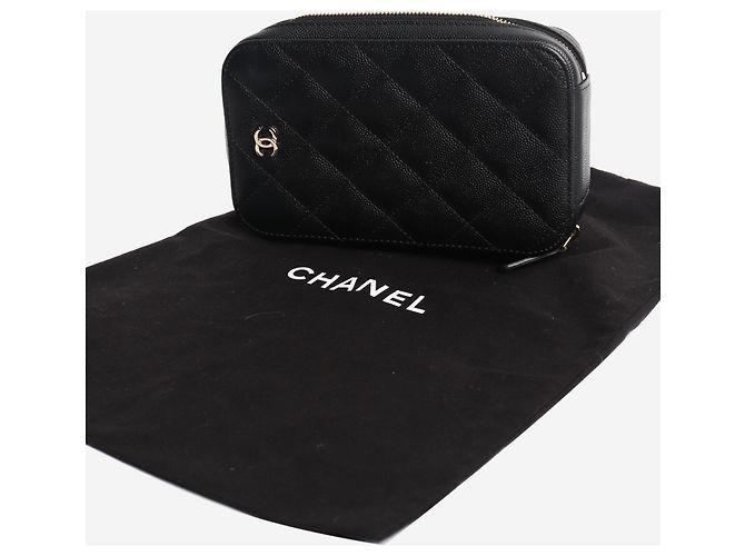Chanel Schwarzer gesteppter Handyhalter 2019 - Ansicht 11