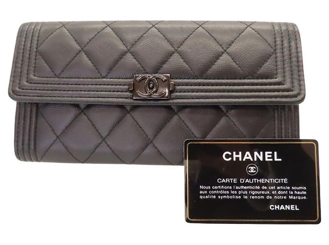 Cartera larga Chanel Boy Chanel Caviar Negro - vista 16