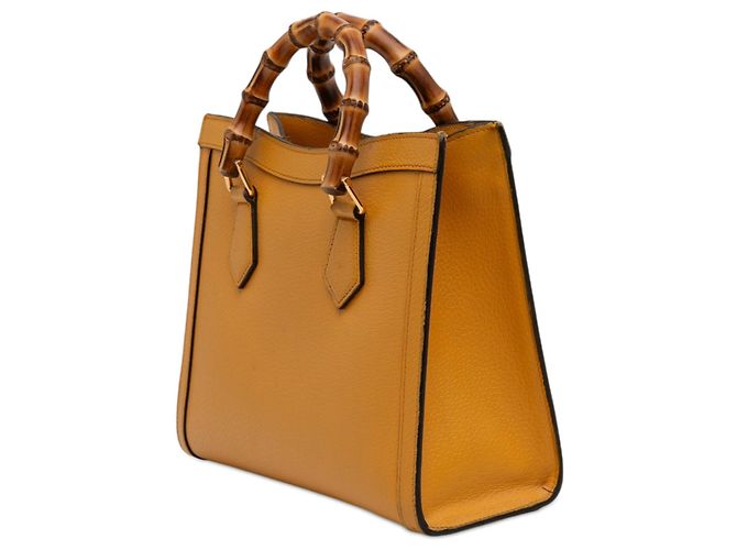 Borsa Gucci Yellow Medium Leather Bamboo Diana Giallo - vista 2