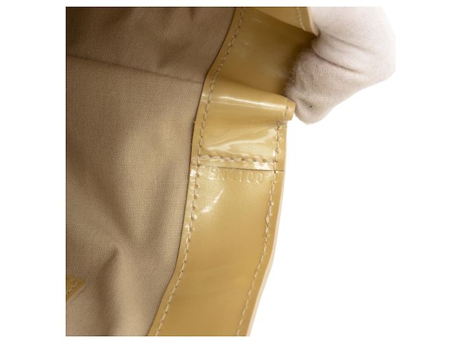 Louis Vuitton Yellow Monogram Vernis Wilshire MM Giallo - vista 6