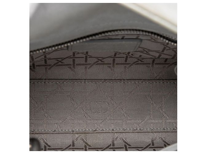Lady Dior Mini aus irisierendem silbernem Lammleder Cannage Dior - Ansicht 4