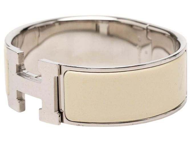 Bracciale Hermès Clic Clac H in smalto largo beige PM - vista 2