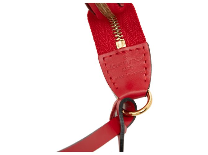 Louis Vuitton Pochette Accessoires in Epi rosso - vista 5