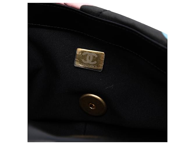 Chanel Black Medium Printed Canvas 19 Flap Nero - vista 6