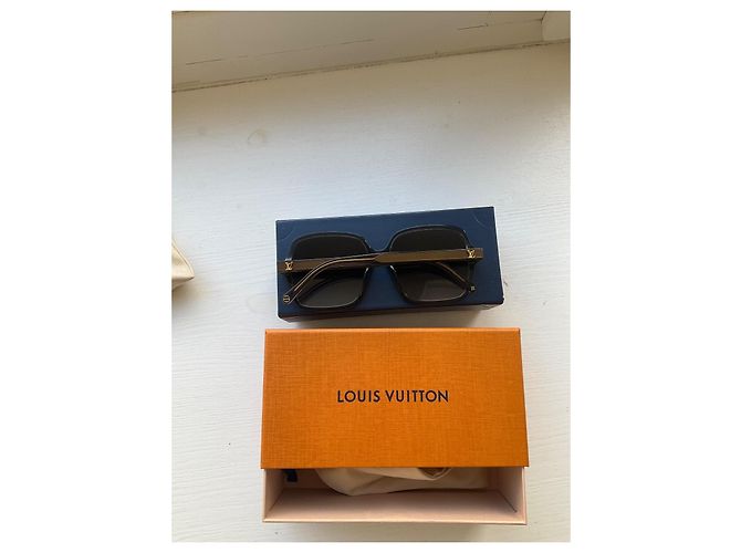 Louis Vuitton Square Frame Sunglasses Brown - view 4