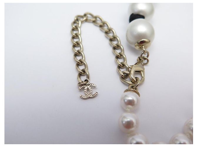 NUOVO COLLANA CHANEL LOGO CC EMAIL NERO PERLE & METALLO DORATO 49 CM D'oro - vista 6