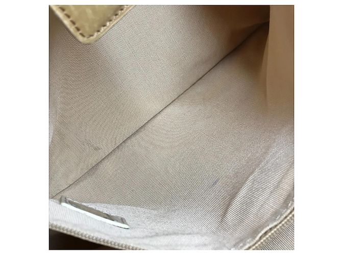 Chanel Vintage Logo Schultertasche Beige - Ansicht 15