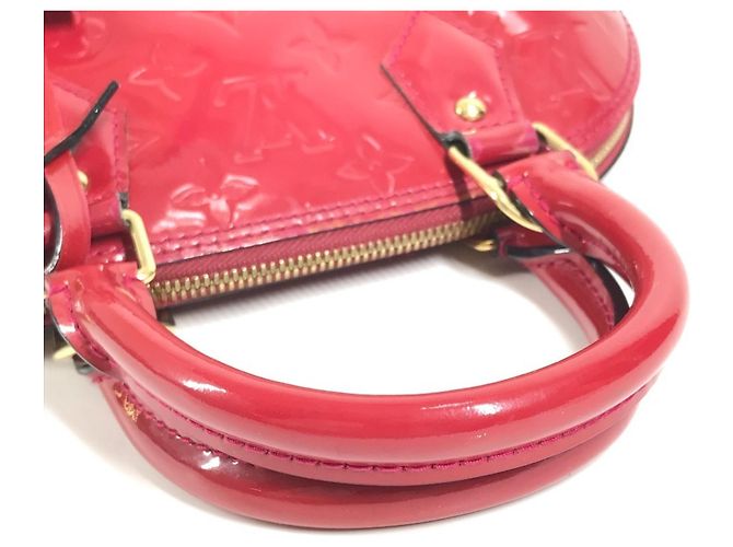 Borsa Alma BB Monogram Vernis Louis Vuitton Rosa - vista 4