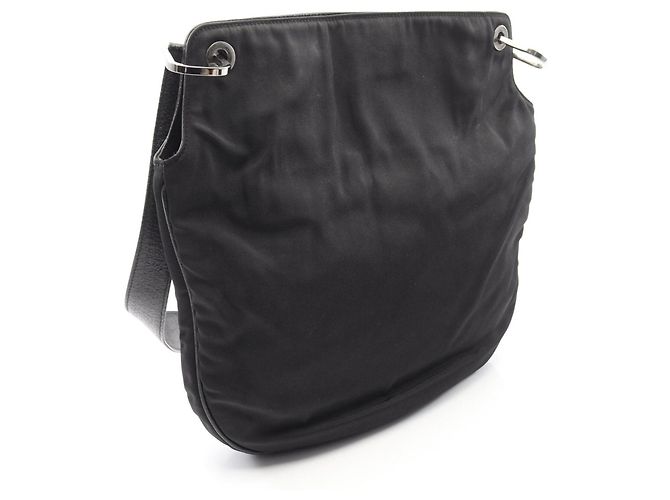 Bolsa de ombro Gucci em nylon preto e couro - vista 2