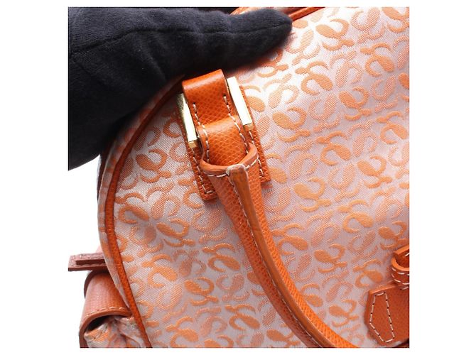 Piccola borsa bowling Loewe Anagram Arancione - vista 5