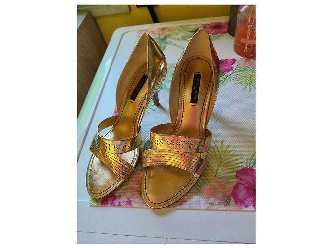 Louis Vuitton Sandali con Tacco Dorati D'oro - vista 4