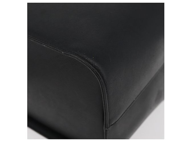 GIVENCHY Handtasche aus Leder Schwarz Gold Auth 180008 Golden - Ansicht 15