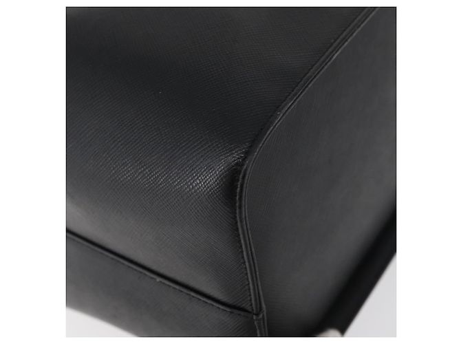 GIVENCHY Handtasche aus Leder Schwarz Gold Auth 180008 Golden - Ansicht 16