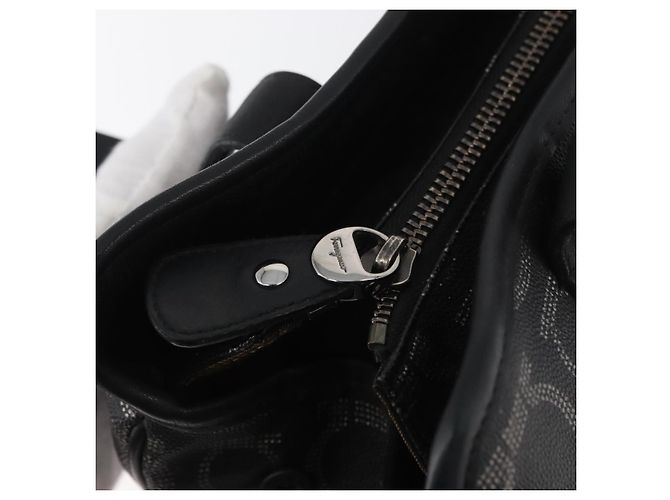 Borsa Salvatore Ferragamo Gancini in PVC e pelle nera argento Auth BA12524 Nero - vista 10