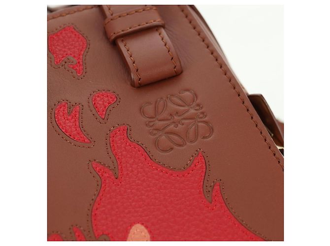 LOEWE × Ghibli Howl's Hammock Calcifer Bag Pelle 2way Oro Autentico 167309SM - vista 20