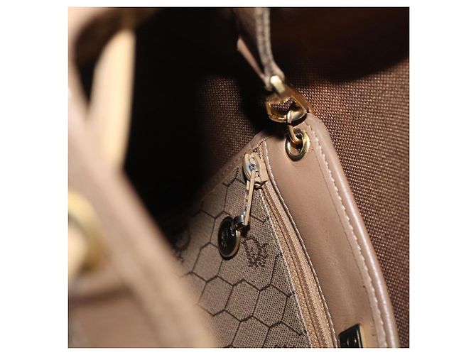 Borsa a Spalla Christian Dior Honeycomb Canvas PVC Beige Oro Auth 180032 D'oro - vista 19