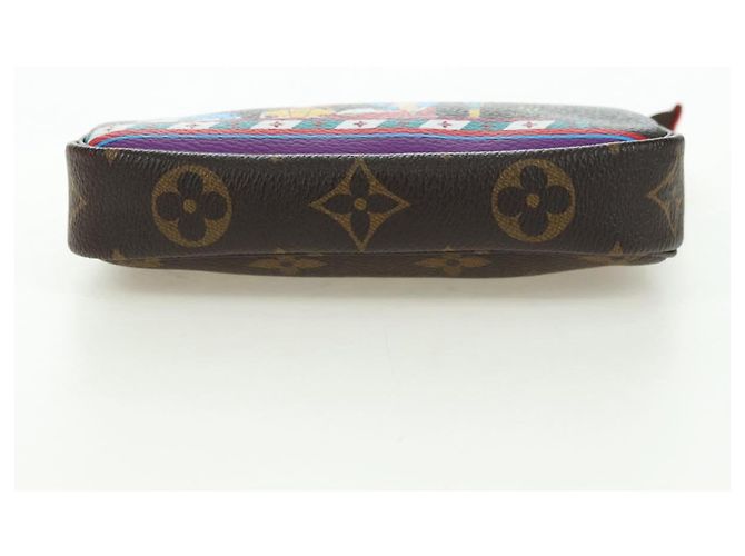 LOUIS VUITTON Vivienne Mini Pochette Accessoires Pochette M81965 LV Auth 178030M Monogramma - vista 5
