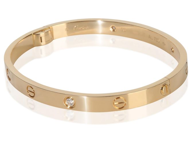 Bracciale Love Cartier in oro giallo e diamanti, modello Medium - vista 3
