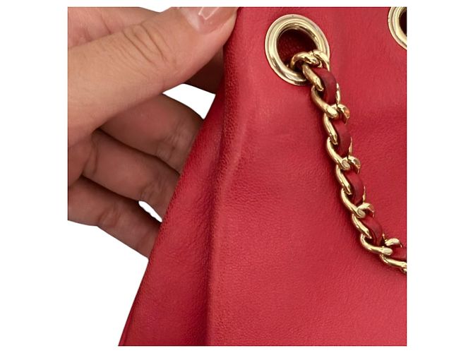 Chanel Rucksack aus gestepptem Lammleder in Rot - Ansicht 4