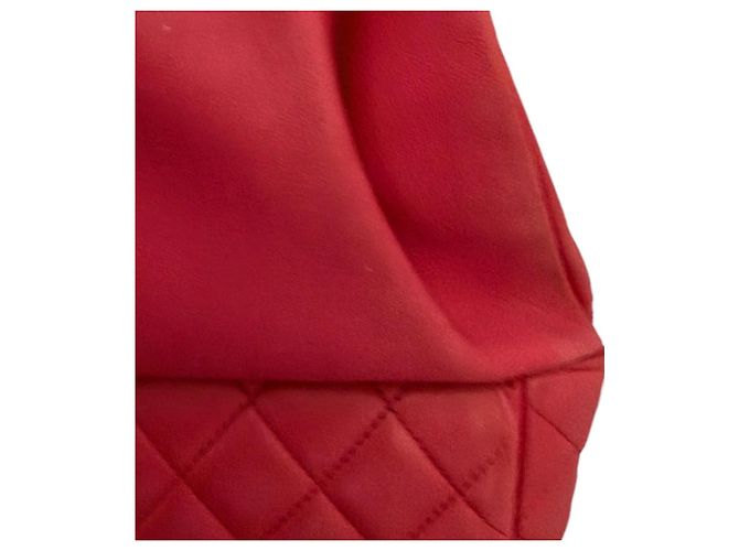 Chanel Rucksack aus gestepptem Lammleder in Rot - Ansicht 5