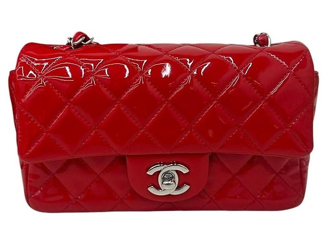 Borsa Chanel Classic Flap in vernice rossa Rosso - vista 3
