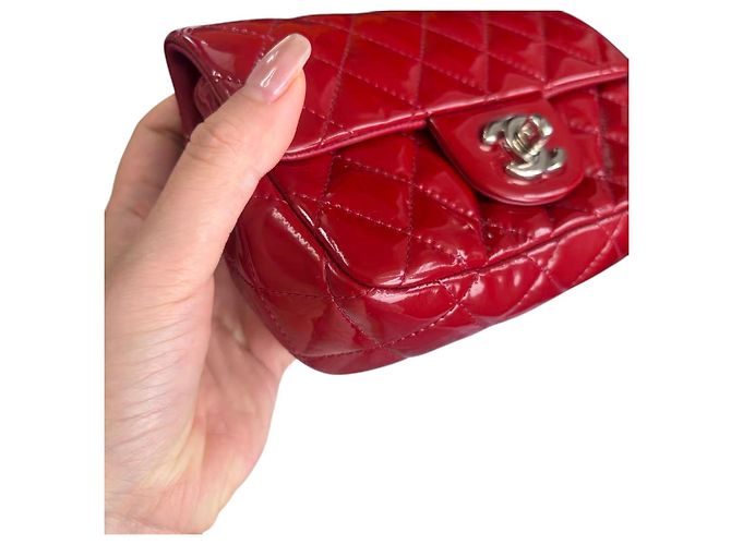 Borsa Chanel Classic Flap in vernice rossa Rosso - vista 9