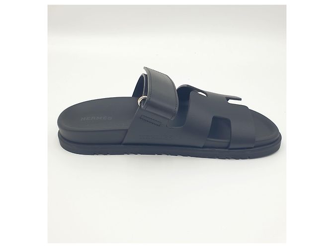 Hermès Leather Sandal Chypre, noir, Calfskin, 37 Black - view 3