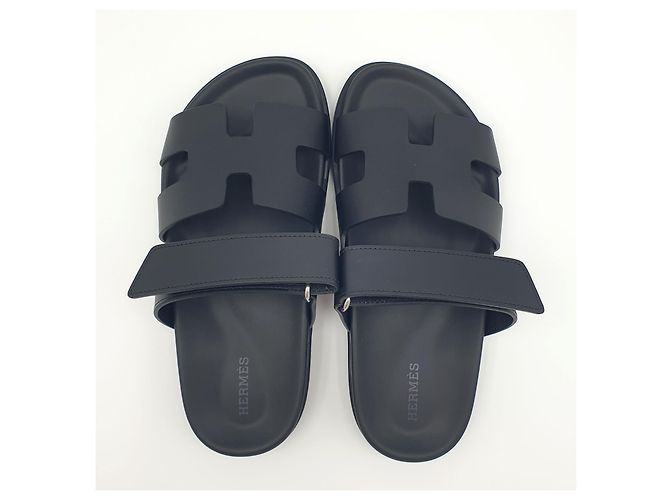 Hermès Leather Sandal Chypre, noir, Calfskin, 37 Black - view 4