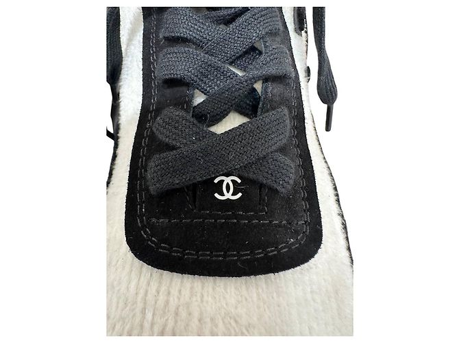 Timeless Chanel CC Logo Canvas Sneaker Weiß & Schwarz - Größe 40 Gebraucht - Ansicht 5