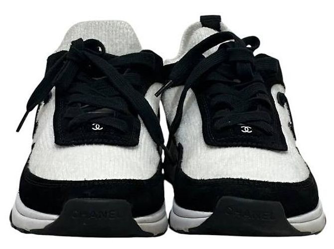 Timeless Chanel CC Logo Canvas Sneaker Weiß & Schwarz - Größe 40 Gebraucht - Ansicht 7