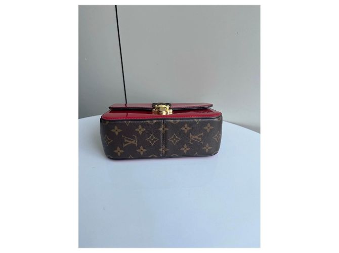 Louis Vuitton Borsa a mano in vernice rosso e tela Monogram Marrone Monogramma - vista 6