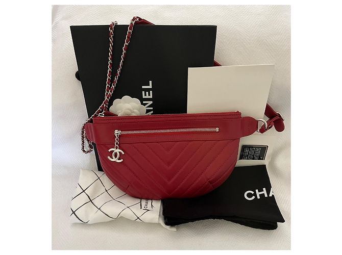 Chanel Chevron Gürteltasche aus rotem Leder - Ansicht 10
