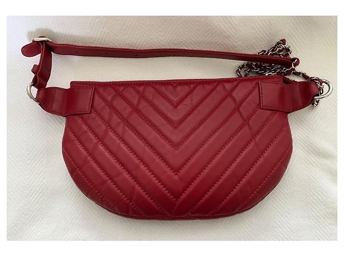 Chanel Chevron Gürteltasche aus rotem Leder - Ansicht 2