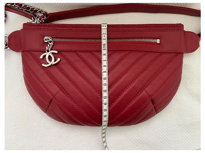 Chanel Chevron Gürteltasche aus rotem Leder - Ansicht 7