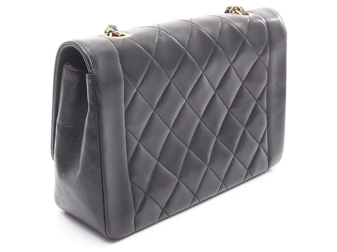 Borsa a tracolla Chanel Matelassé Diana Flap Nero - vista 2