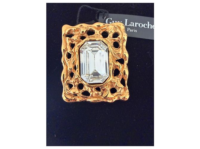 Broche Rectangular Guy Laroche Dorado con Cristal - vista 4
