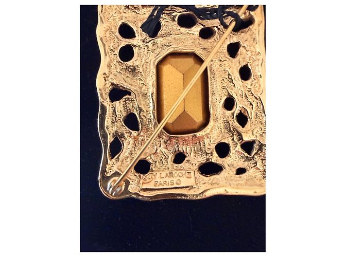 Broche Rectangular Guy Laroche Dorado con Cristal - vista 5