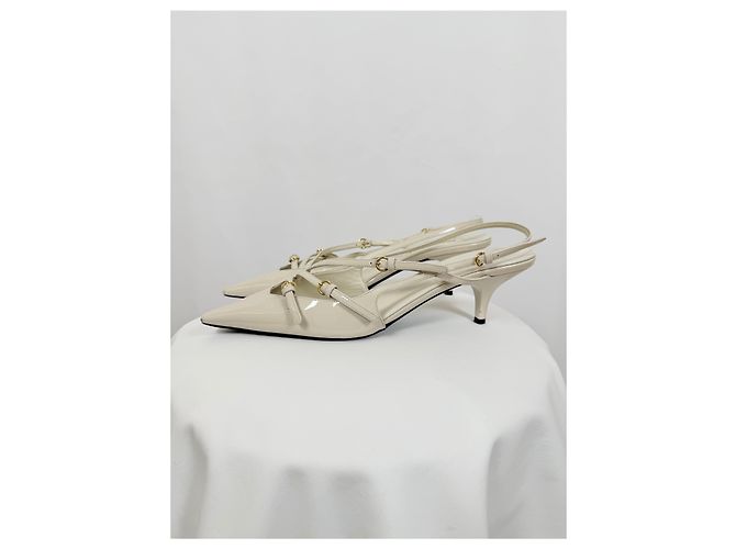 Miu Miu Spitz zulaufende Slingback-Pumps Roh - Ansicht 2