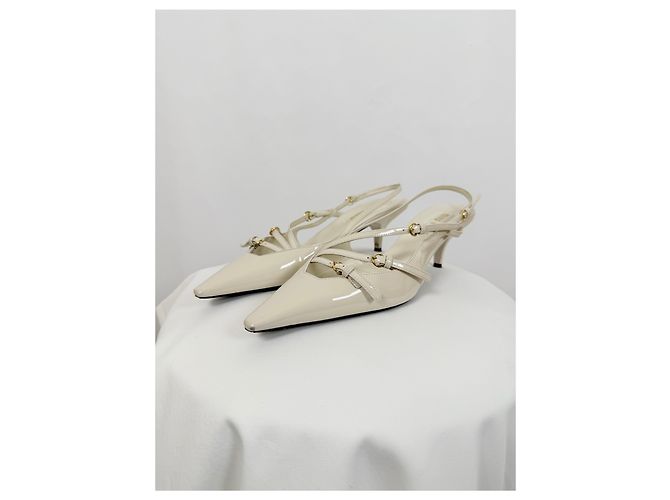 Miu Miu Spitz zulaufende Slingback-Pumps Roh - Ansicht 3