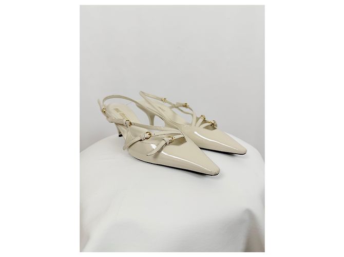 Miu Miu Spitz zulaufende Slingback-Pumps Roh - Ansicht 5