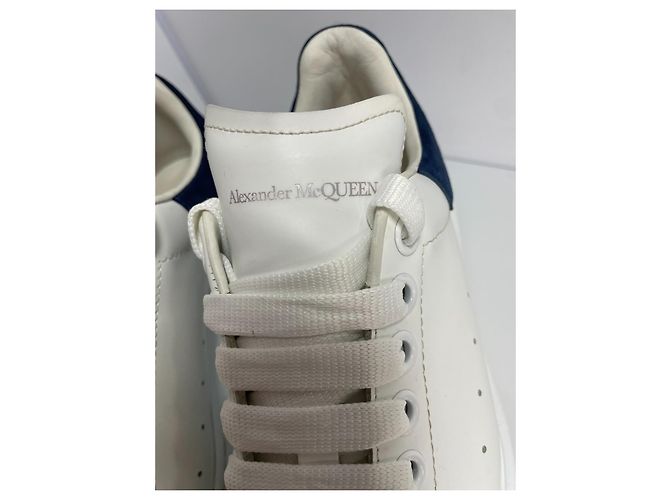 Sneaker Oversized Alexander McQueen Bianco Navy Camoscio Blu scuro - vista 6