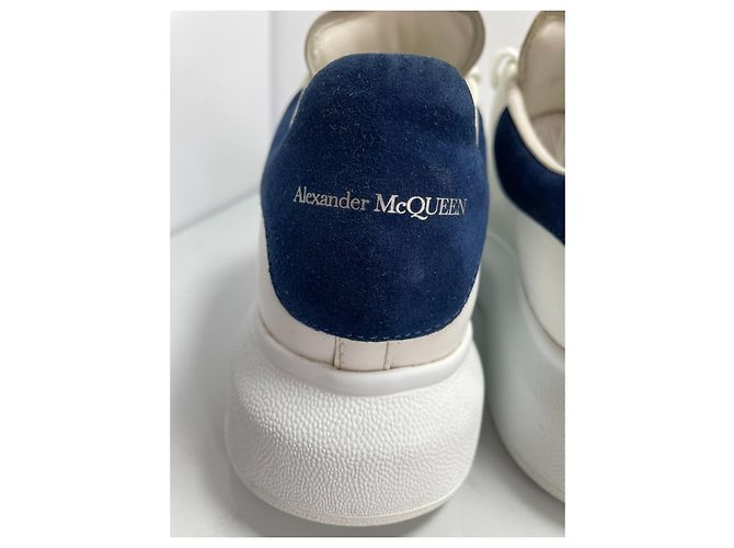 Sneaker Oversized Alexander McQueen Bianco Navy Camoscio Blu scuro - vista 8