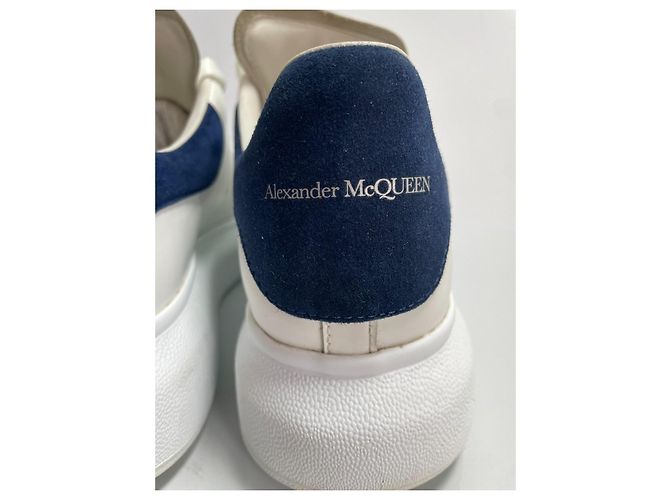 Sneaker Oversized Alexander McQueen Bianco Navy Camoscio Blu scuro - vista 9